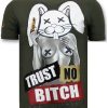 Camisetas local fanatic | Camiseta Hombre - Trust No Bitch - Verde